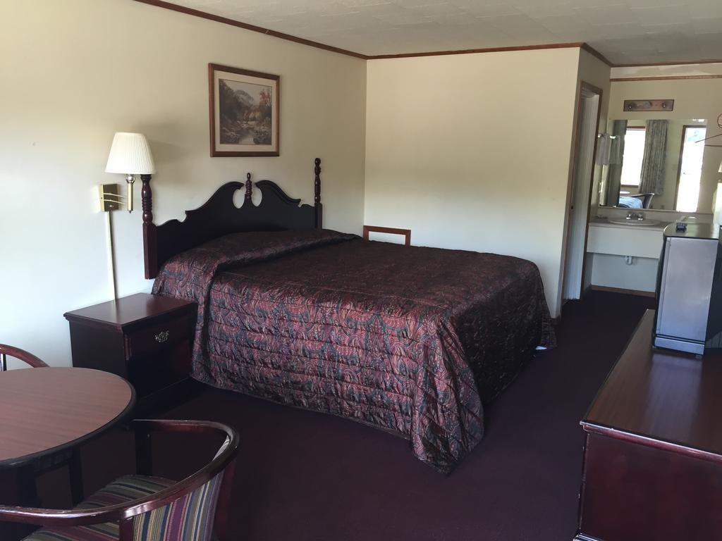 A Sapphire Inn Franklin Rum bild